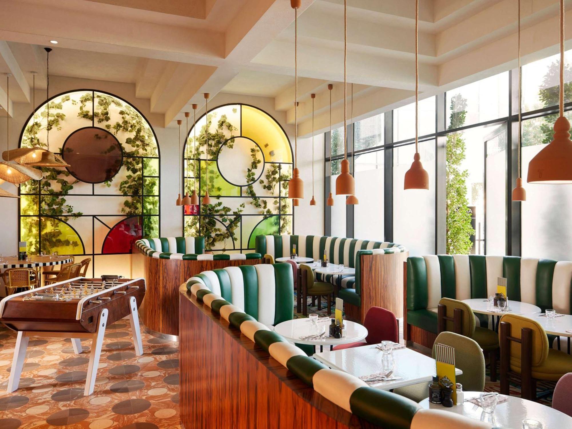 Hotel Mama Shelter 4*